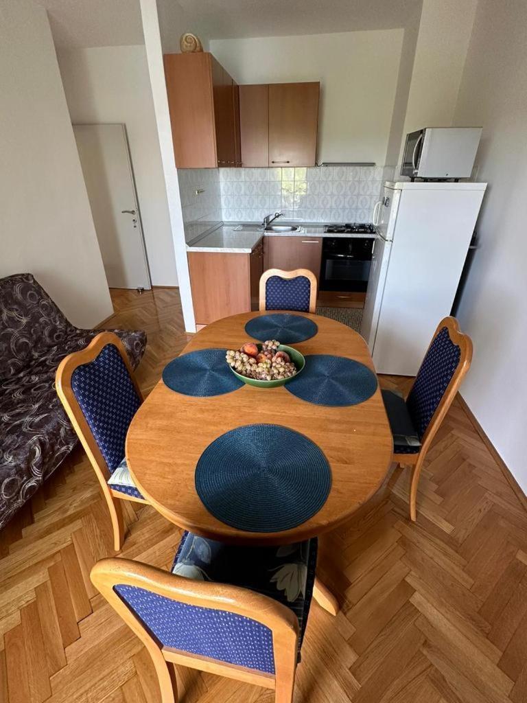 Apartment Nedjeljka Klek Exteriör bild